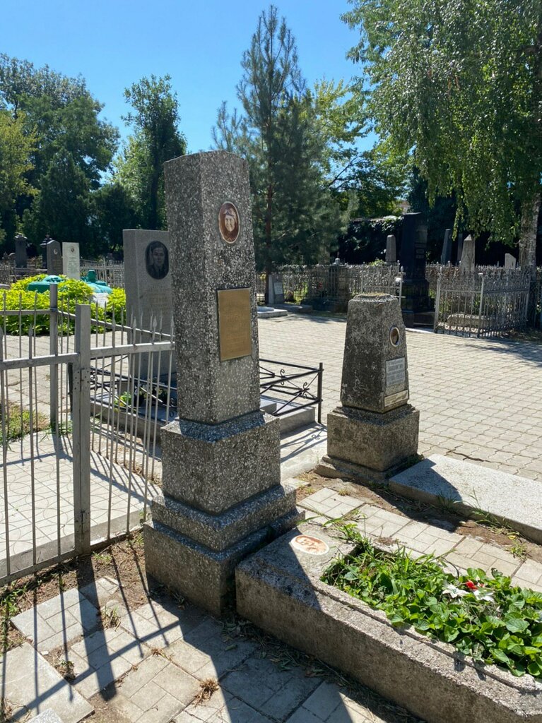 Славянское кладбище краснодар фото