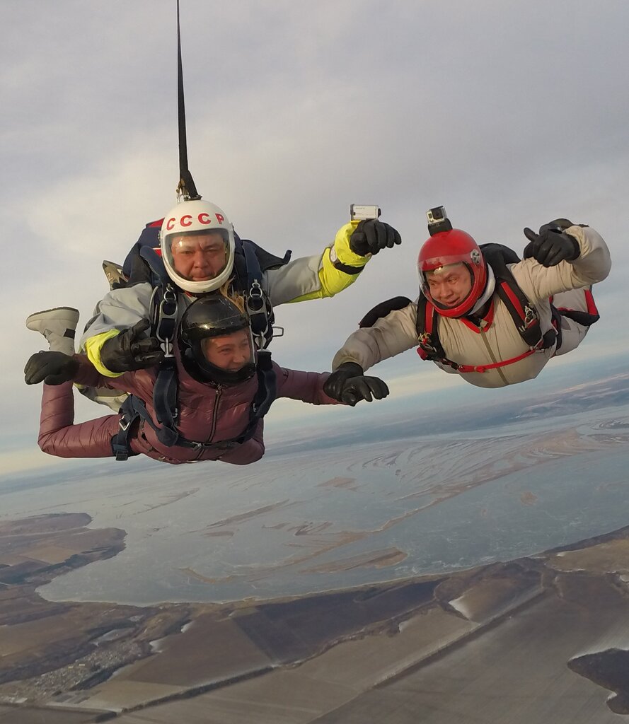 как правильно прыгать с парашютом в пабг фото 25