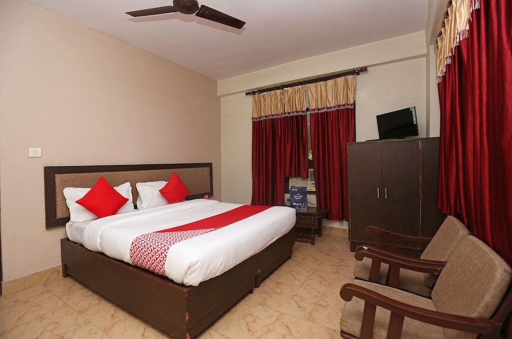 Фото Hotel D Residency