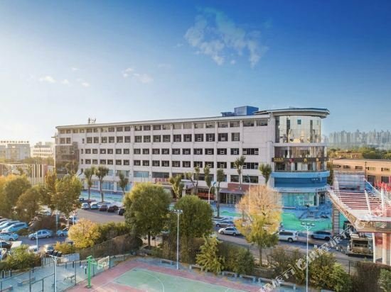 Hotel James Joyce Coffetel Tianjin Olympic Center Lingbin Road Metro Station, Tianjin, photo