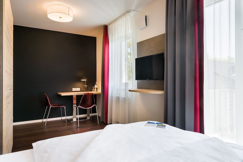 Фото Signature East Hotel Apartment