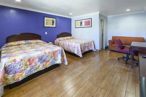 Гостиница Hyland Inn Long Beach в Лонг-Бич