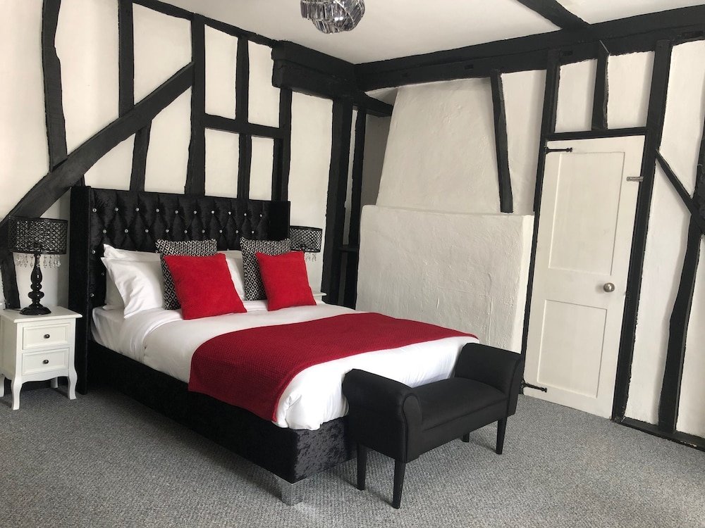 Фото Bexley Village Hotel