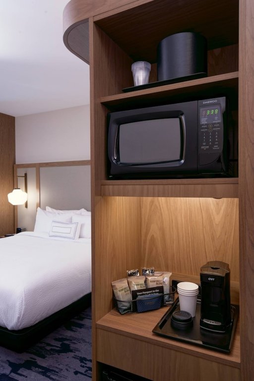 Фото Fairfield Inn & Suites by Marriott Midland