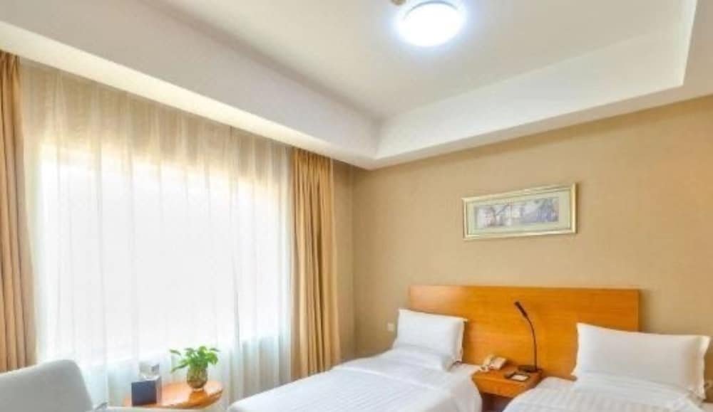 Фото Dalian Bolt Hotel