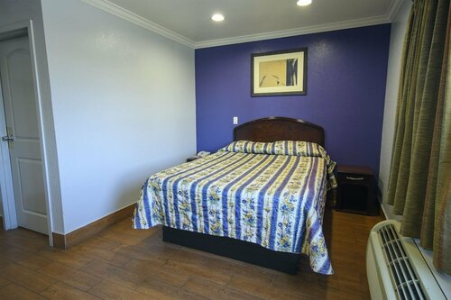 Гостиница Hyland Inn Long Beach в Лонг-Бич