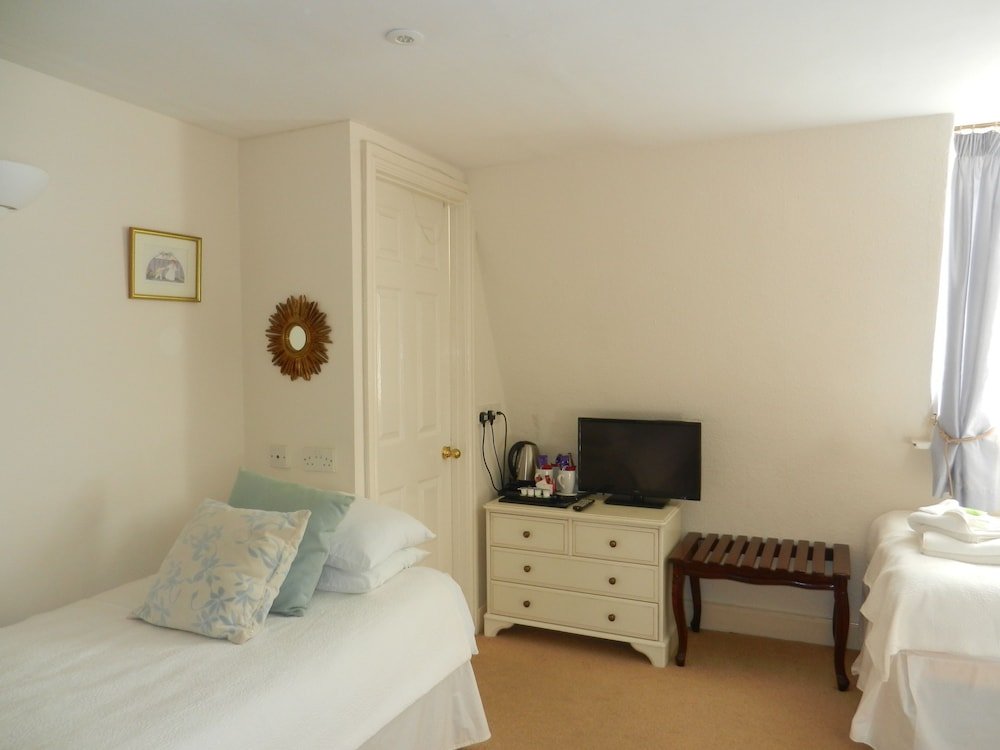 Фото Brocks Guest House