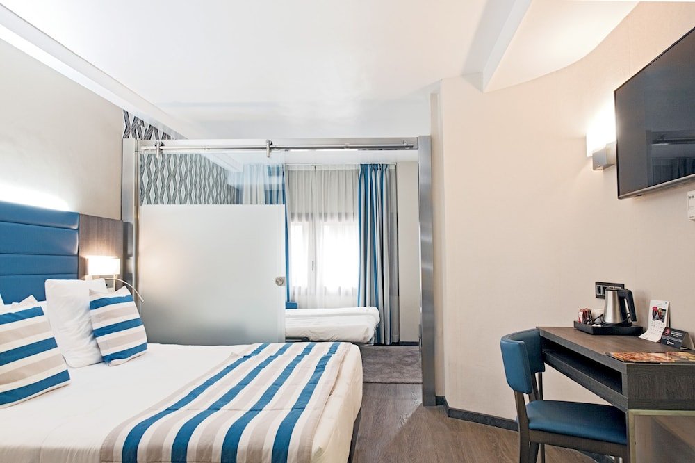 Фото Hotel Ronda Lesseps
