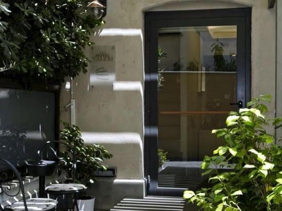 Фото Hotel Valeri