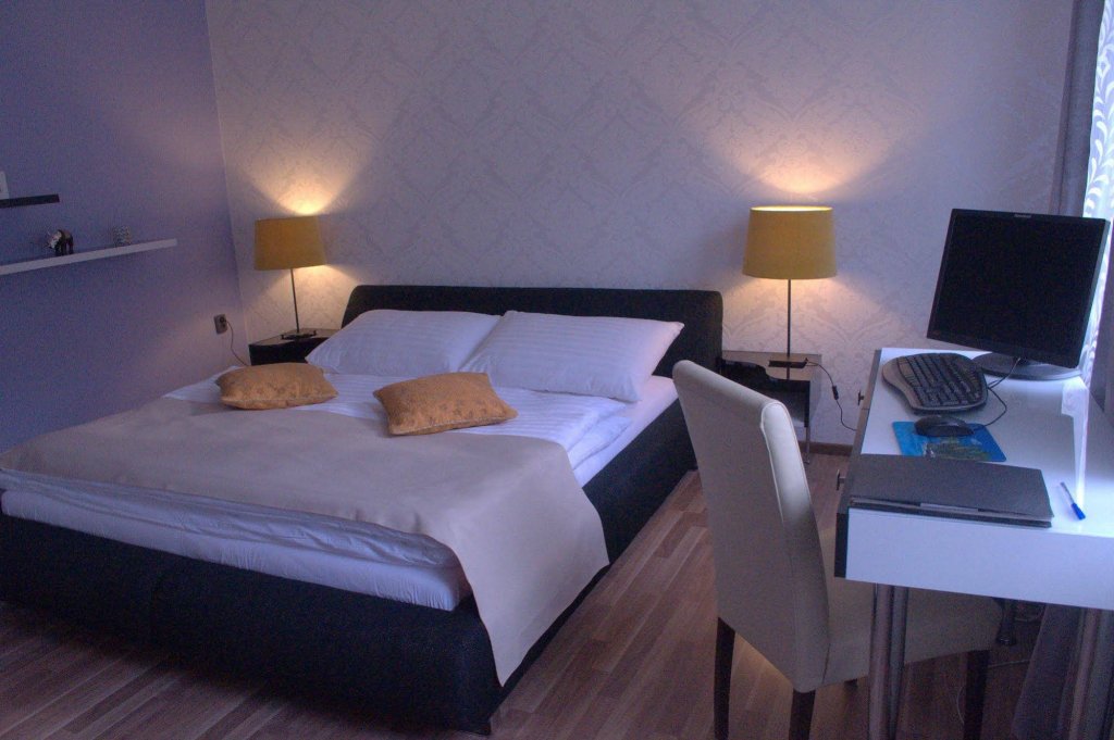 Фото отеля 2