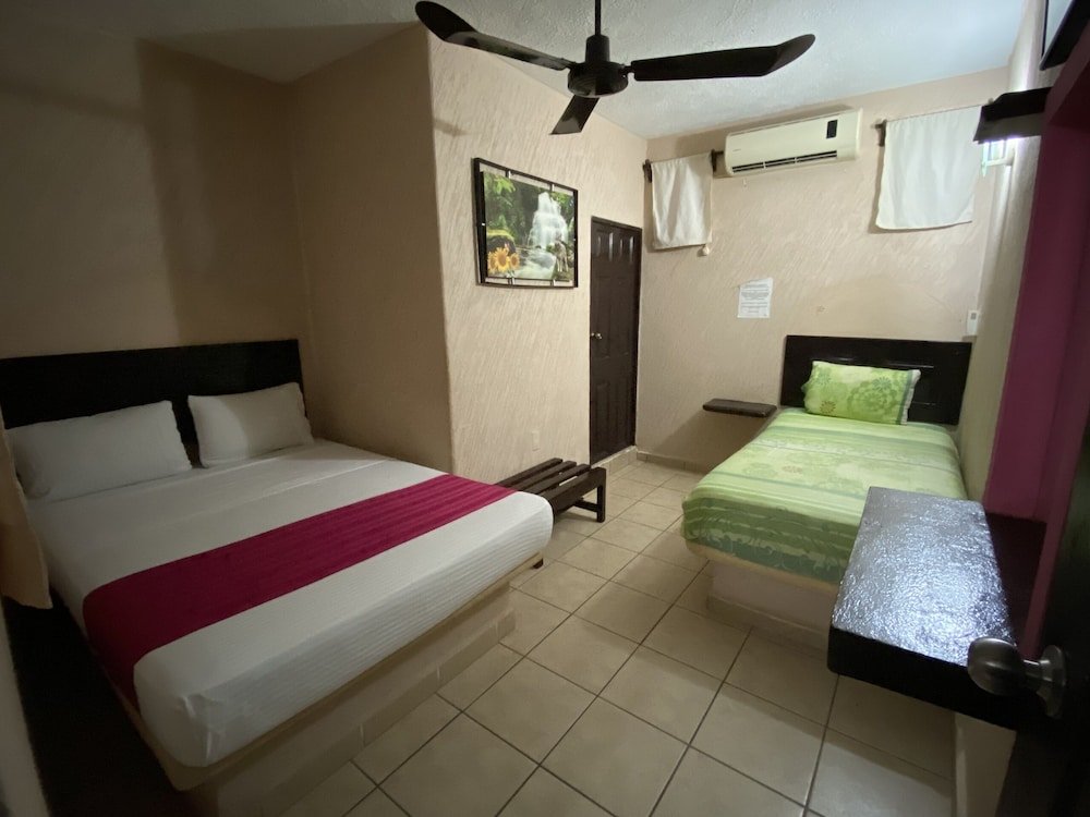 Фото Hotel Mariposa