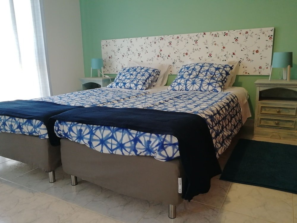 Фото Ocean's 7 - Lagos Guest House