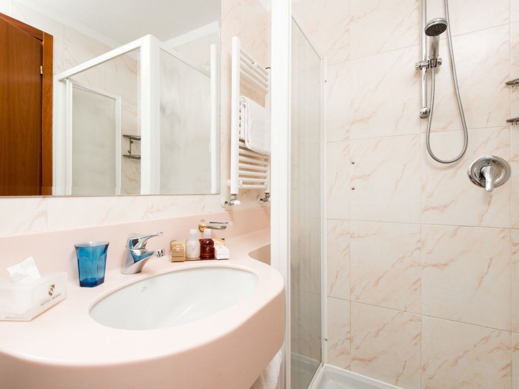 Фото Hotel Berna