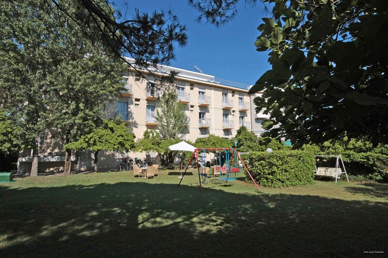 Фото Hotel Janeiro Frontemare