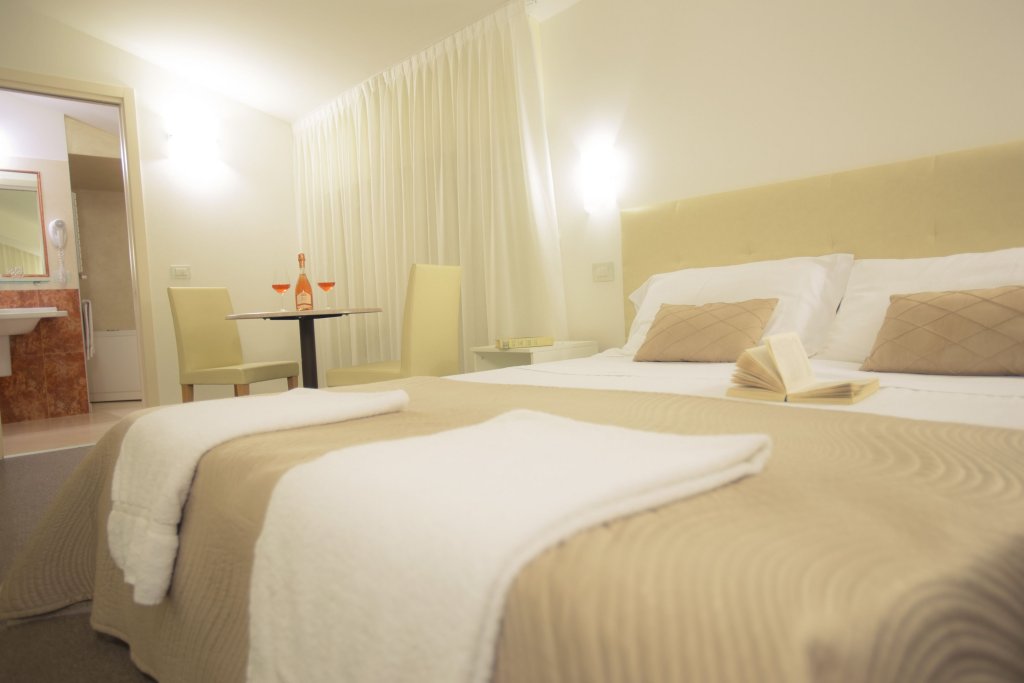 Фото Hotel Villa Anthea