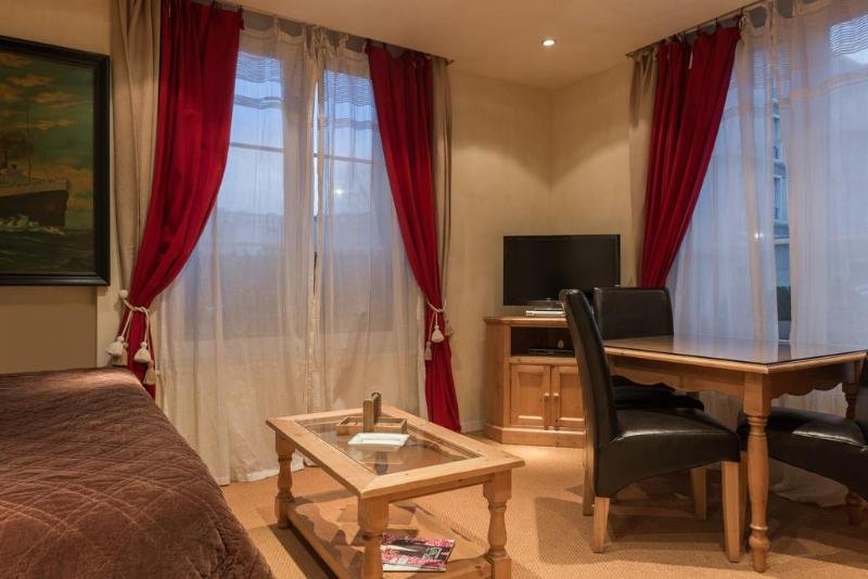 Фото Vent d’Ouest Hotel