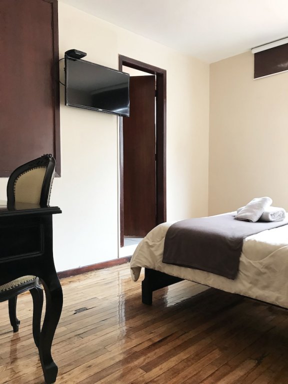 Фото Hotel Muros Quito