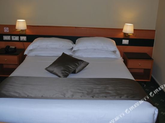 Фото Bv Oly Hotel