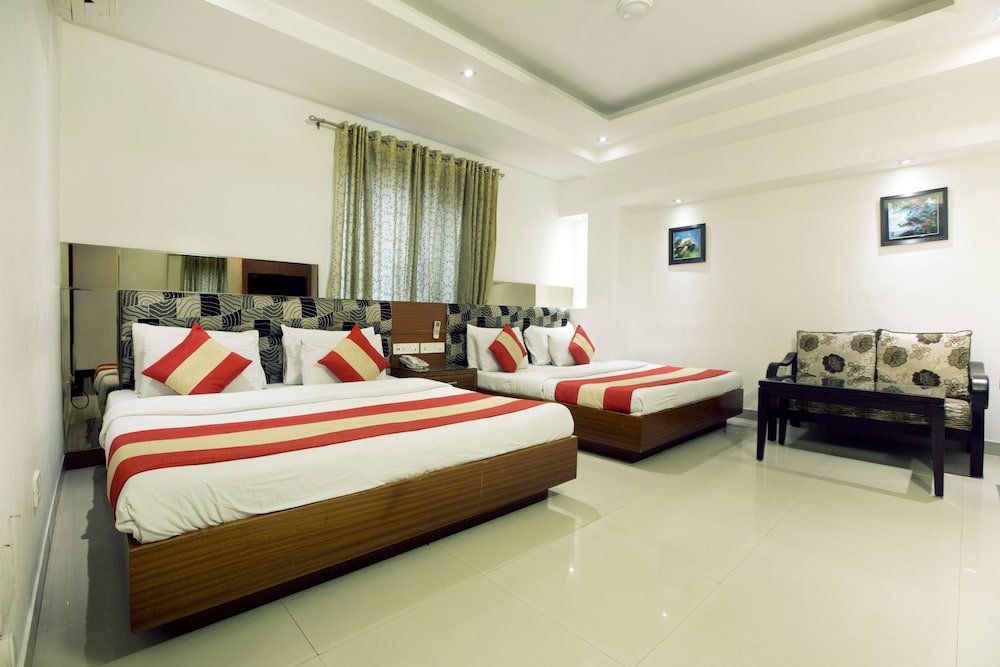 Фото Hotel Lord Krishna Palace