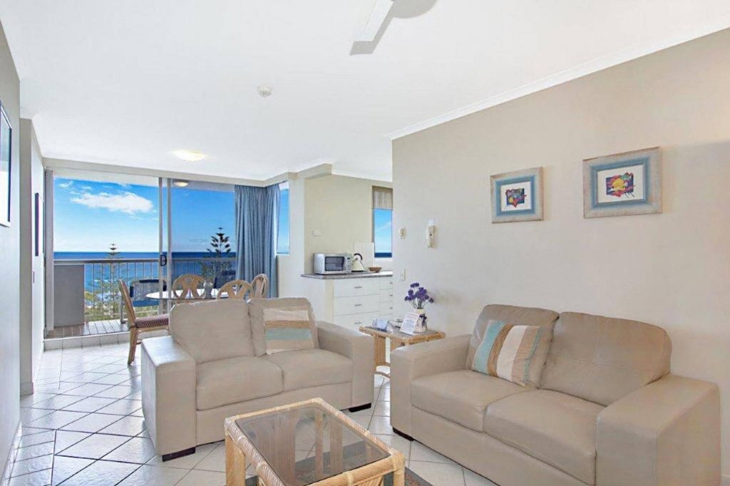 Фото Sandpiper Apartments