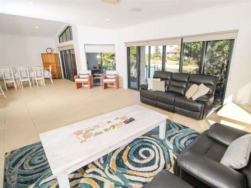 Фото Maureen Waterfront Holiday House