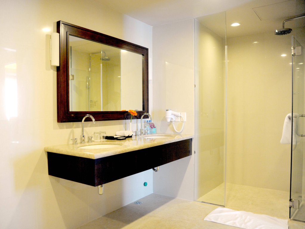 Фото Muong Thanh Holiday Hue Hotel