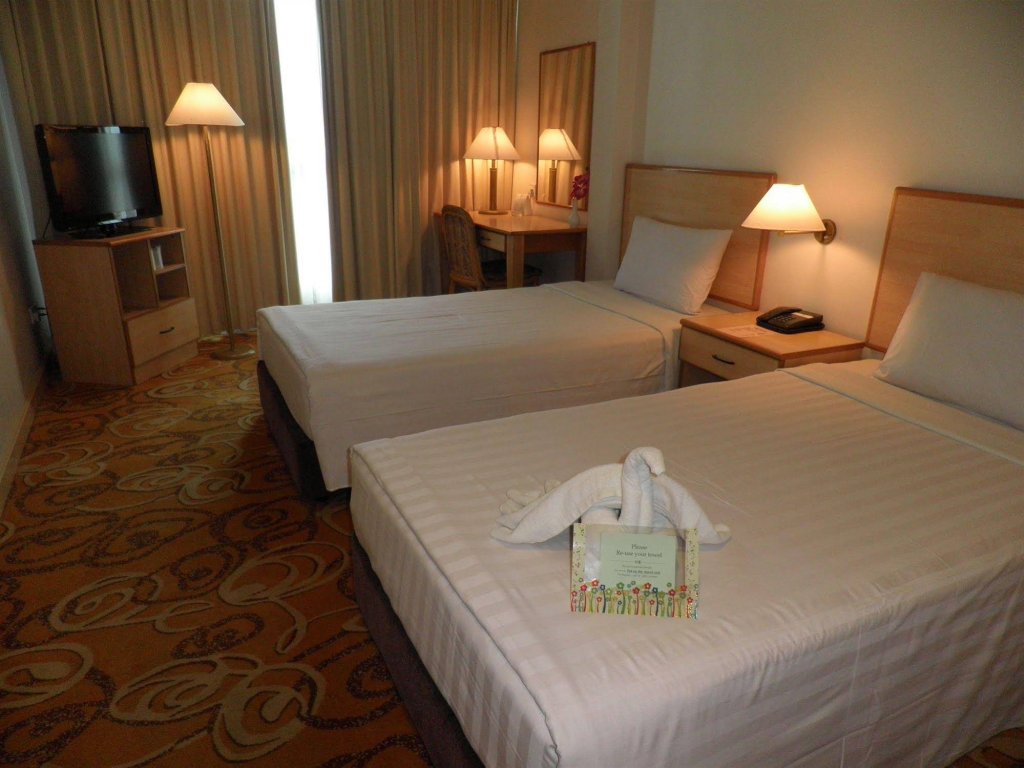 Фото The Orchid Hotel