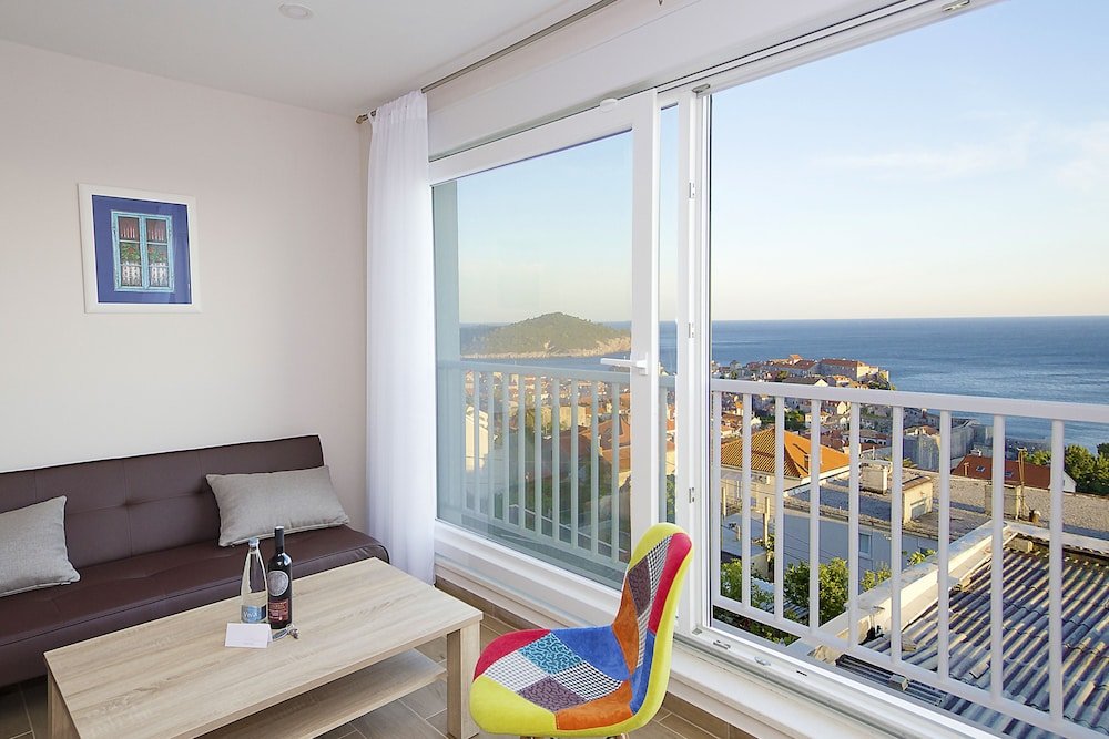 Фото Lausion Apartments