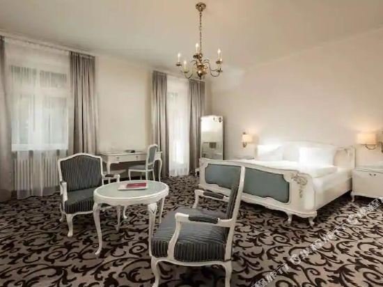 Фото Radisson Blu Badischer Hof Hotel, Baden-Baden