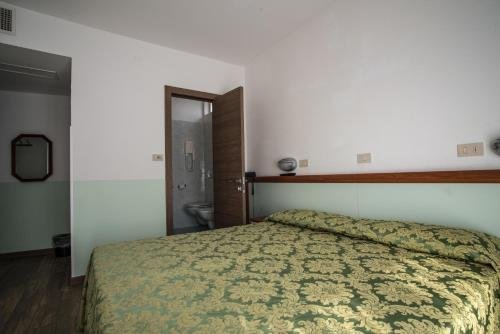 Фото Hotel Cristina