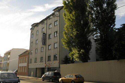 Гостиница Hotel Donaustadt Kagran в Вене