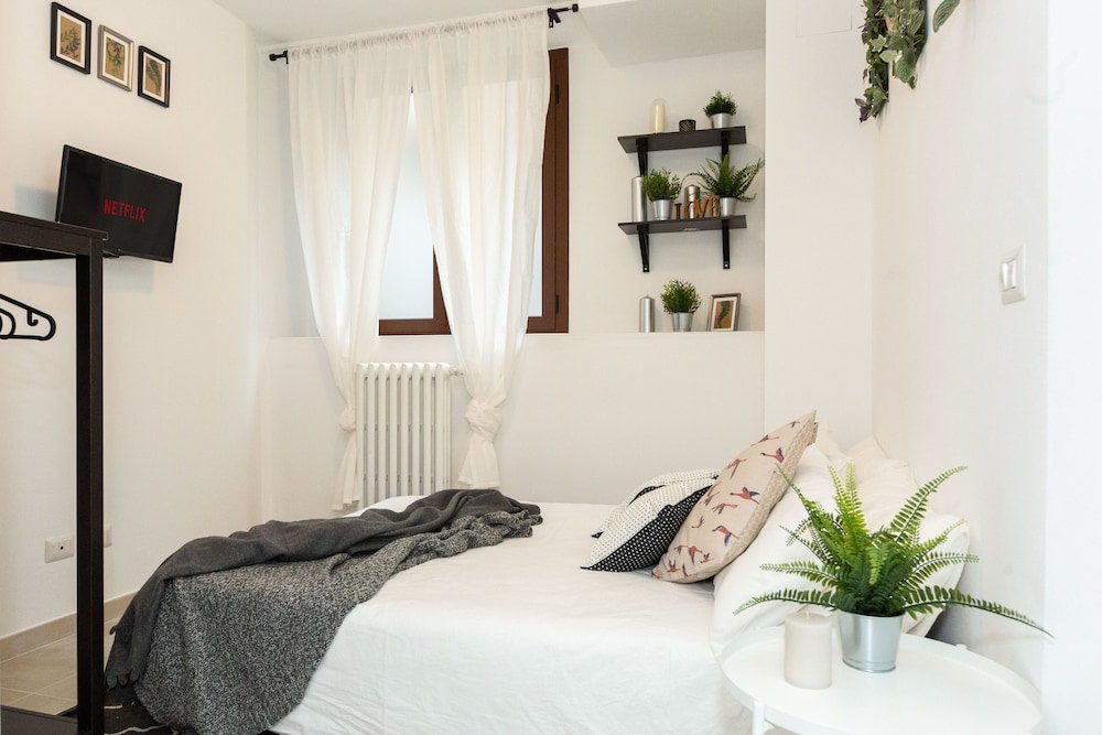 Фото Home Hotel - Paruta 65