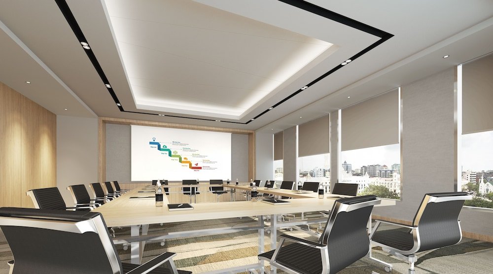 Фото Zealax Hotel & Residence