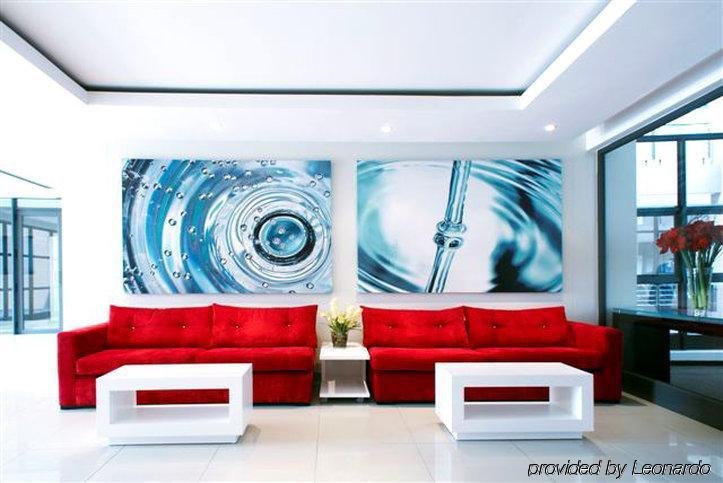 Фото The Nicol Hotel and Apartments