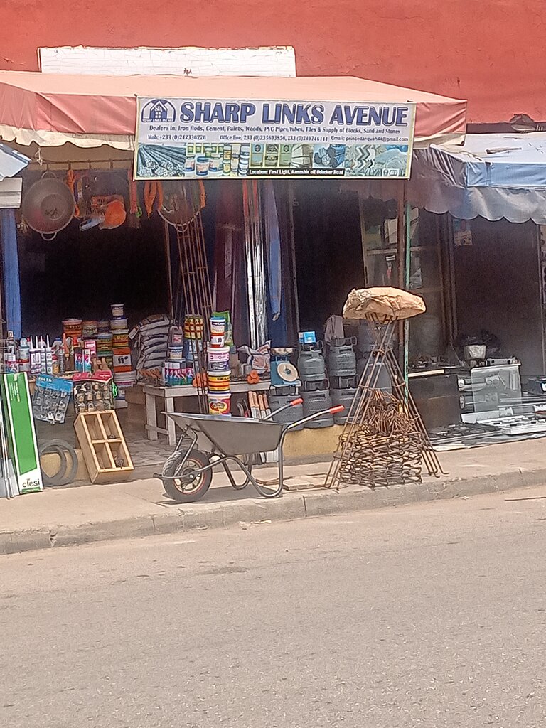 Hardware store Sharp links Avenue, Accra, photo