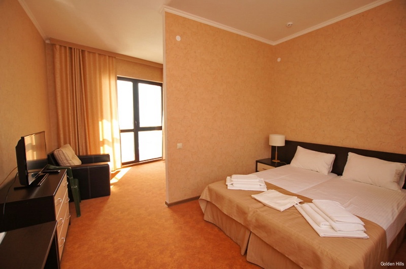 Фото Golden Hills