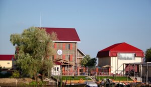 Гостиница Якорь в Караульном