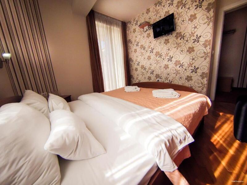Фото Hotel Orange Inn