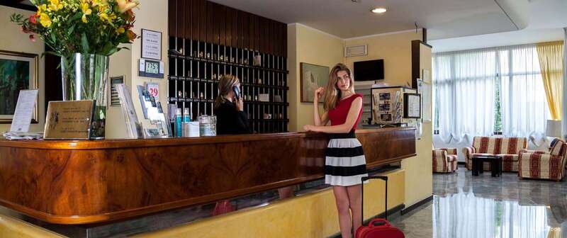 Фото отеля 2