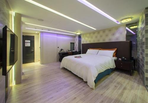 Фото Chen He SPA Motel