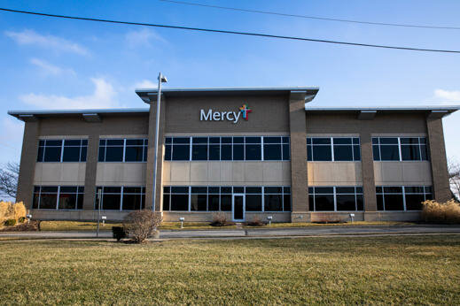 Medical equipment Mercy Pharmacy - Old Tesson, State of Missouri, photo