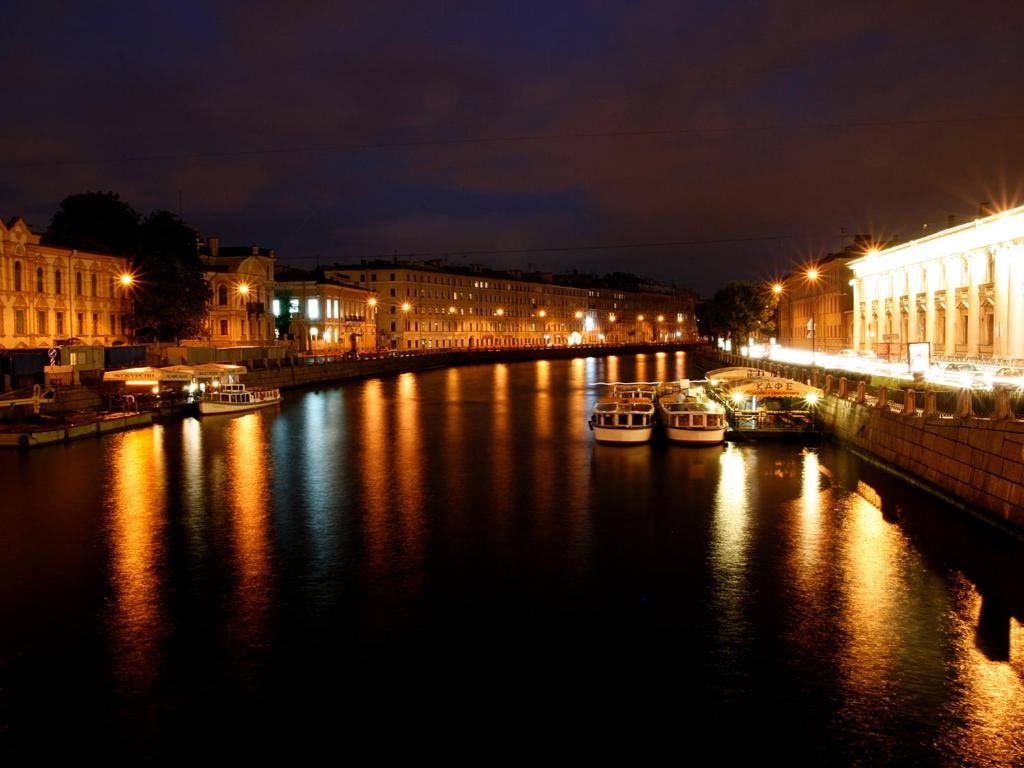 Фото Елисеевский