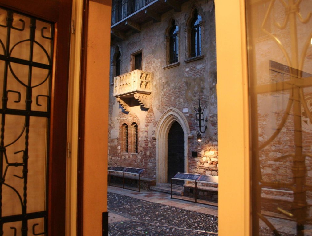 Фото La Corte di Giulietta Exclusive Suites