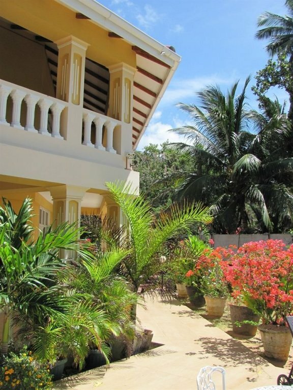 Dorado Villa