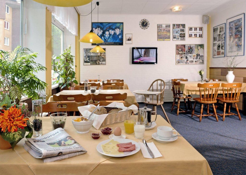 Фото Auto-Parkhotel