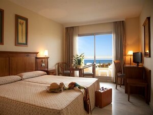 Bq Andalucia Beach Hotel