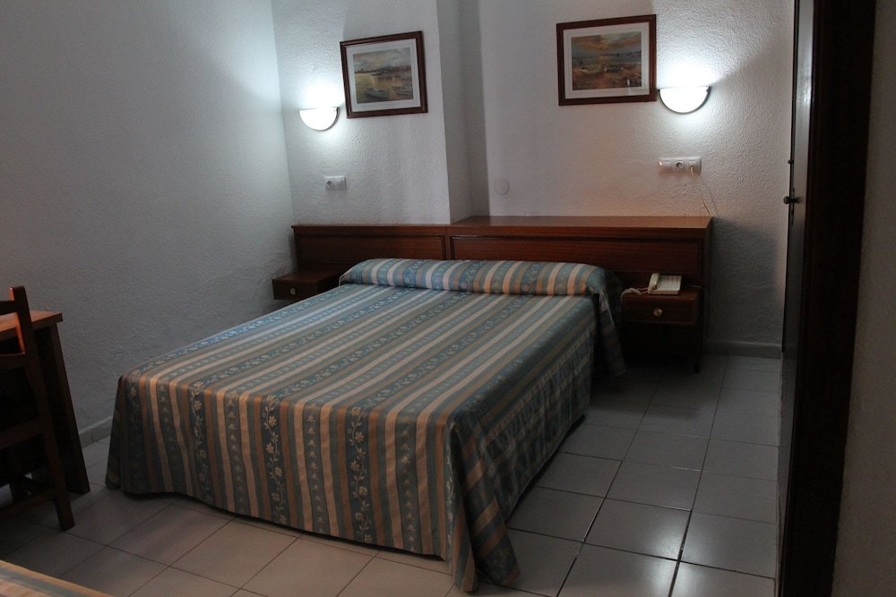 Фото Pensión Terminal