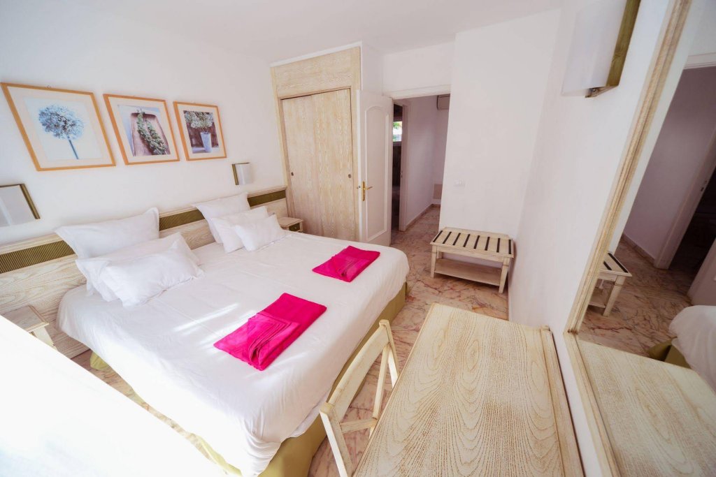 Фото Vista Bonita Gay & Lesbian only Resort