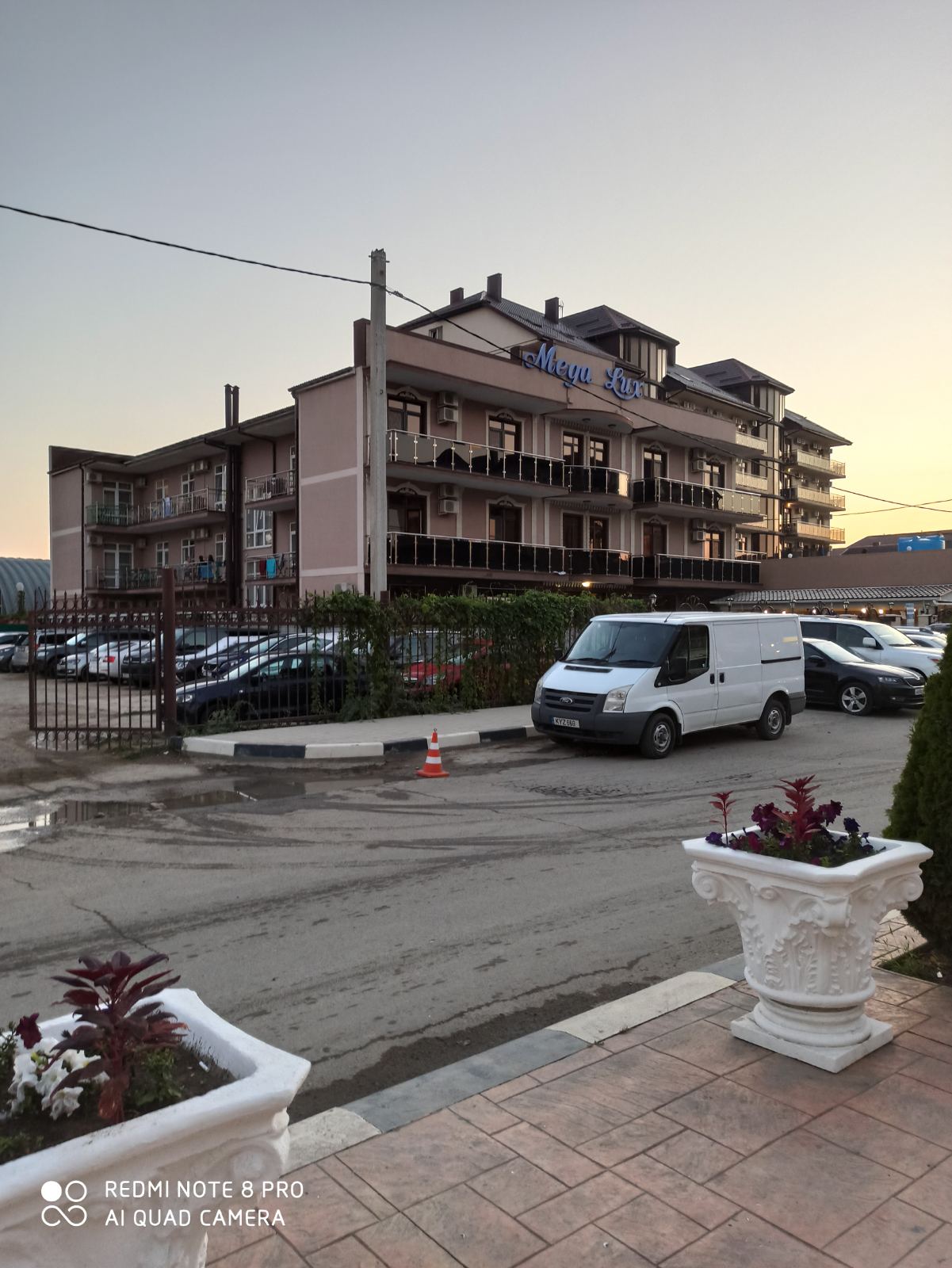 Фото МегаЛюкс