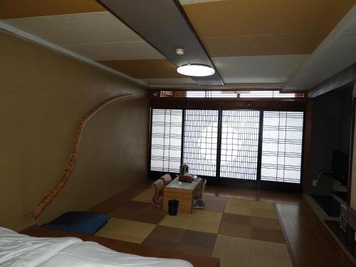 Фото Shiokaze Hotel